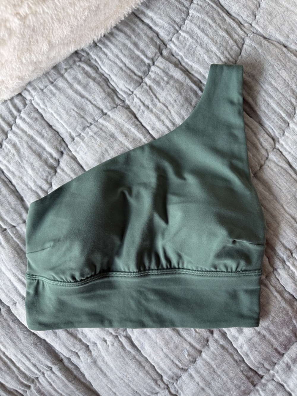 Lululemon one shoulder sports bra size 4